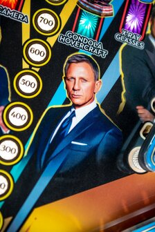 James Bond 007 (60th LE)