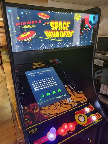 Space Invaders upright