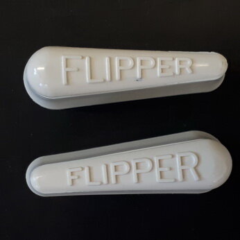 Flipper Bat 2″ White Raised Letter Pair
