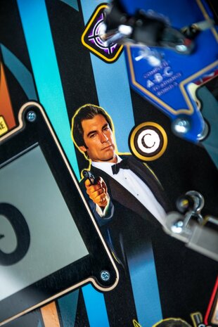 James Bond 007 (60th LE)