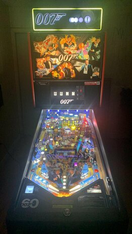 James Bond 007 (60th LE)