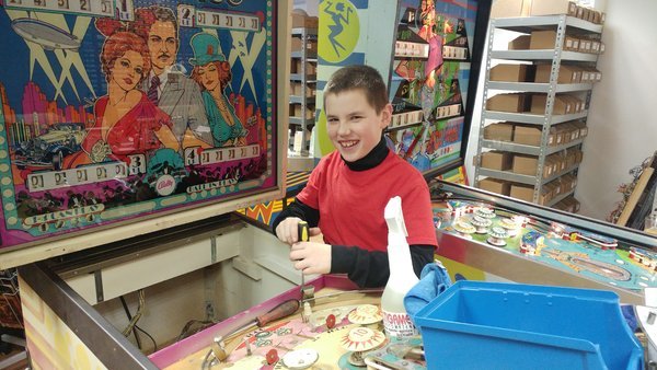 2017 - Menno helpt poetsen